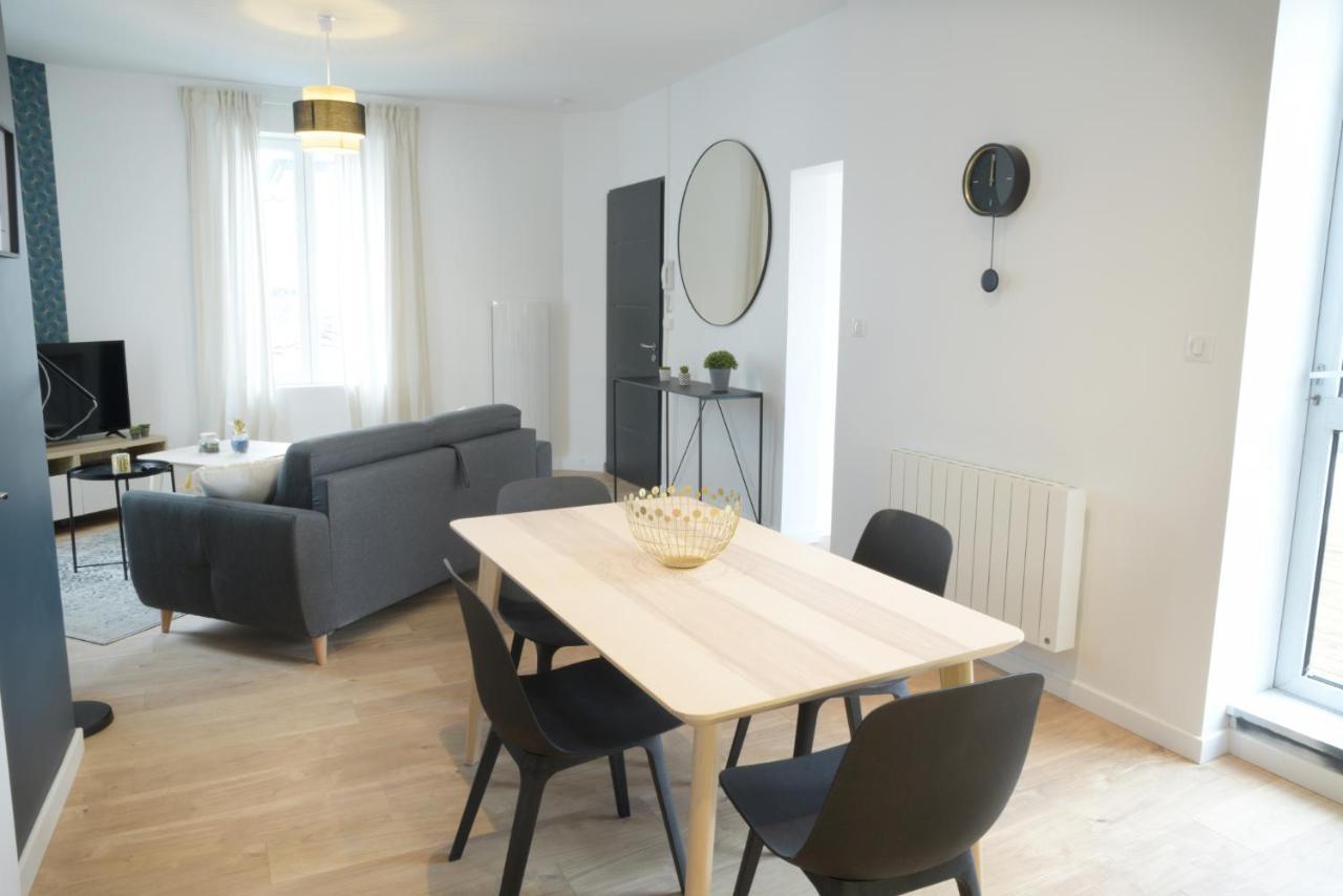 T2 De 55M2 Avec Toit Terrasse, Hyper Centre, Wifi, Draps, Savons Et Serviettes Fournis Cognac Exteriör bild